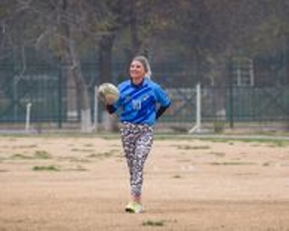 Dushga qaragan porno yigit